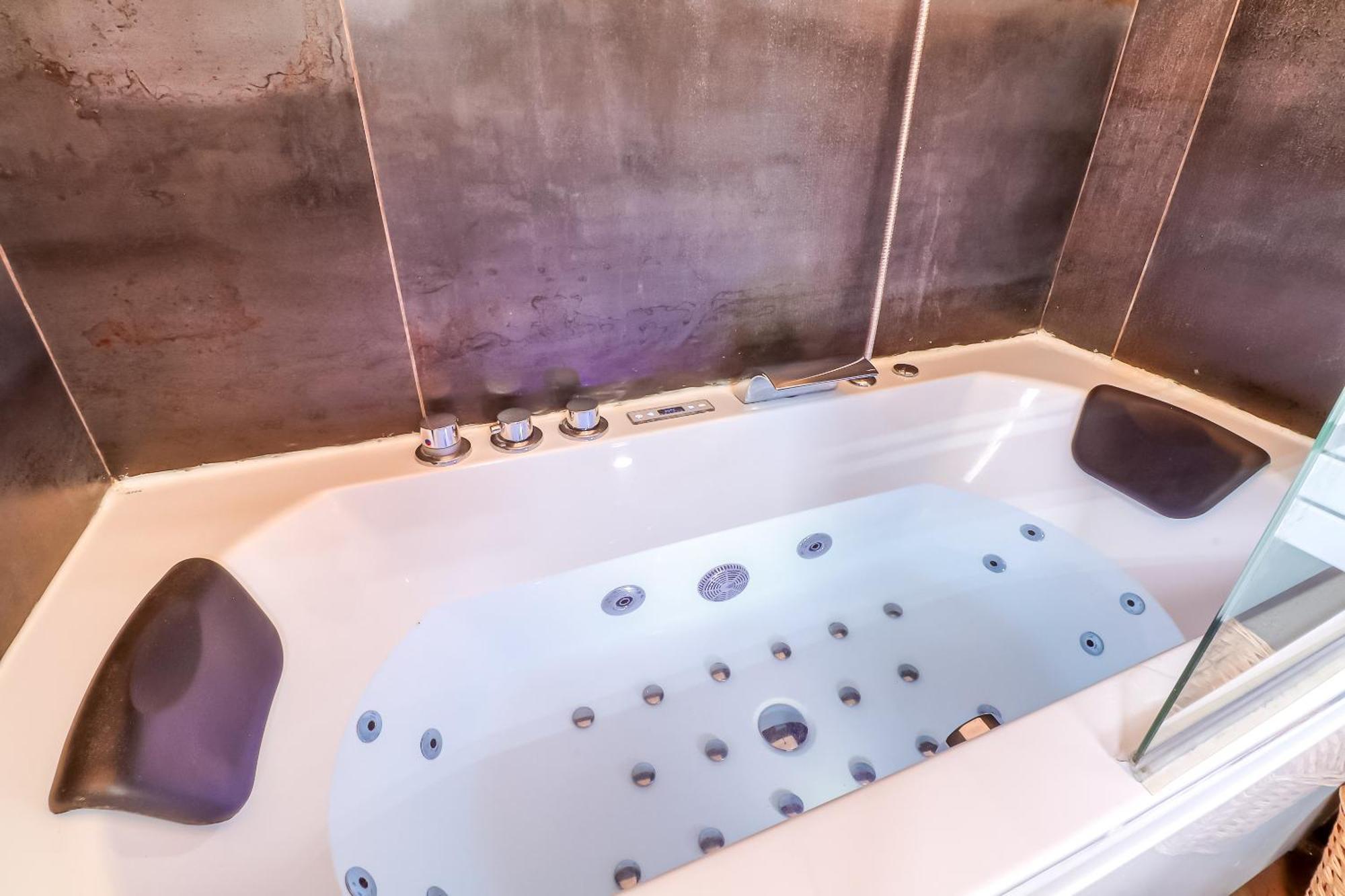 Le Vintage, Appart,Hotel Particulier, Centre Nimes Maisoncarreeconciergerie Zewnętrze zdjęcie